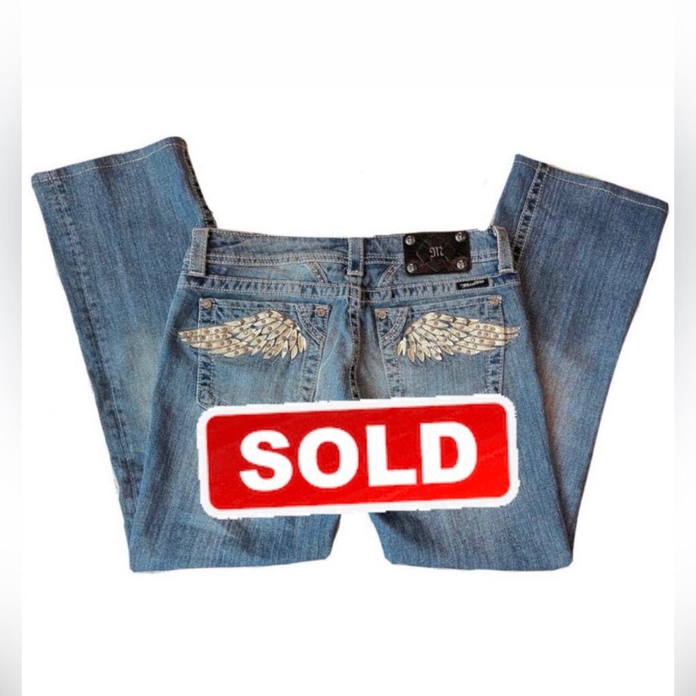 INSANE VINTAGE MISS ME BOOTCUT JEANS WITH LEATHER POCKETS BEDAZZLED WINGS Y2K.💙
